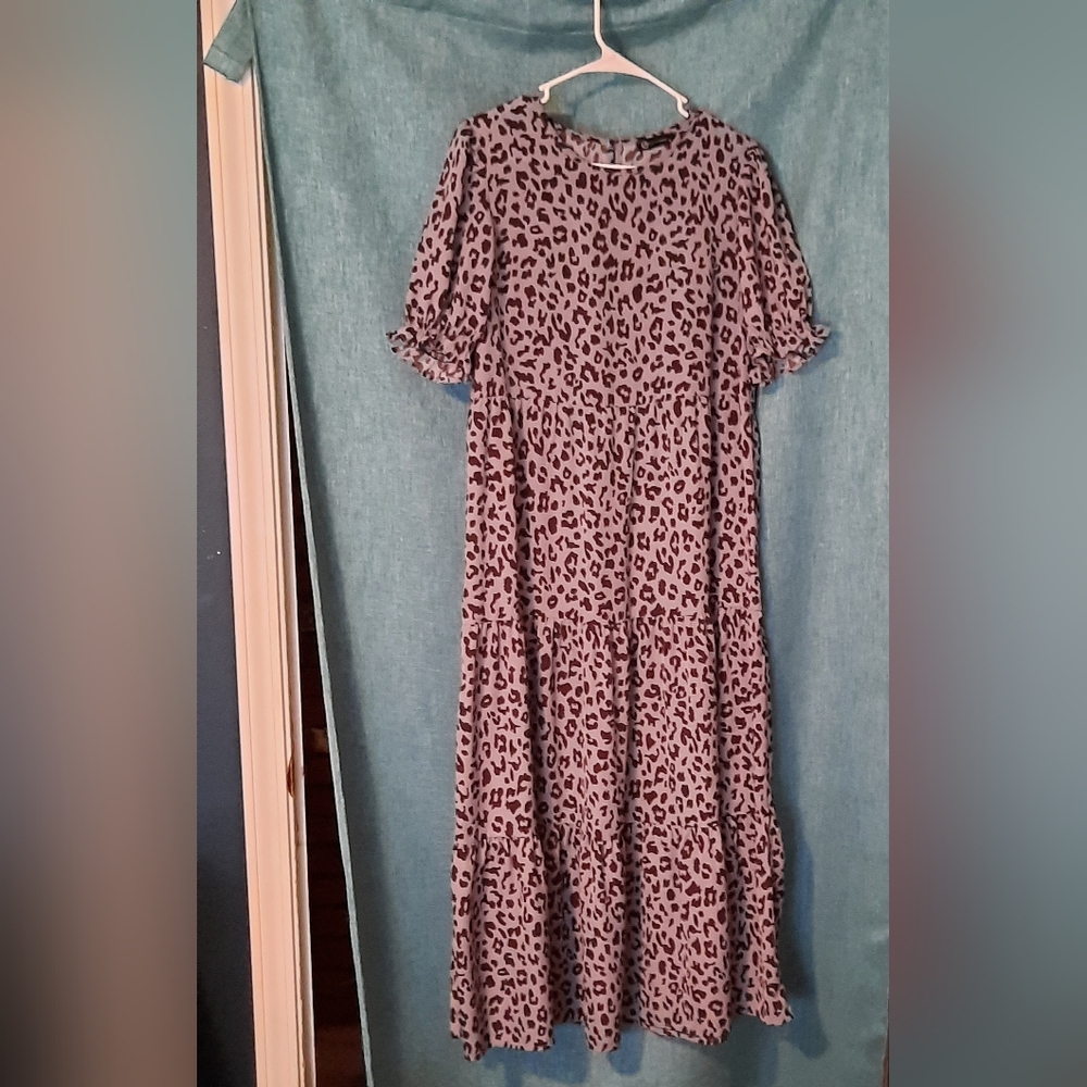 Pretty Garden Leopard Print Maxi Dress Size M